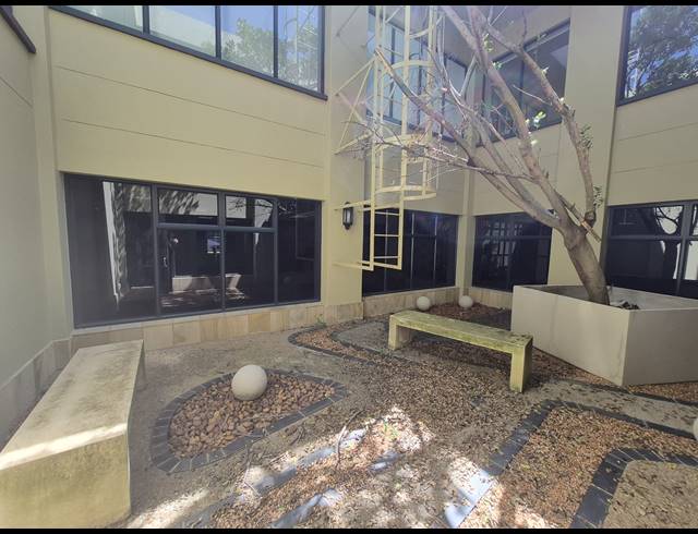 514M² OFFICE TO LET IN SANDTON CENTRAL